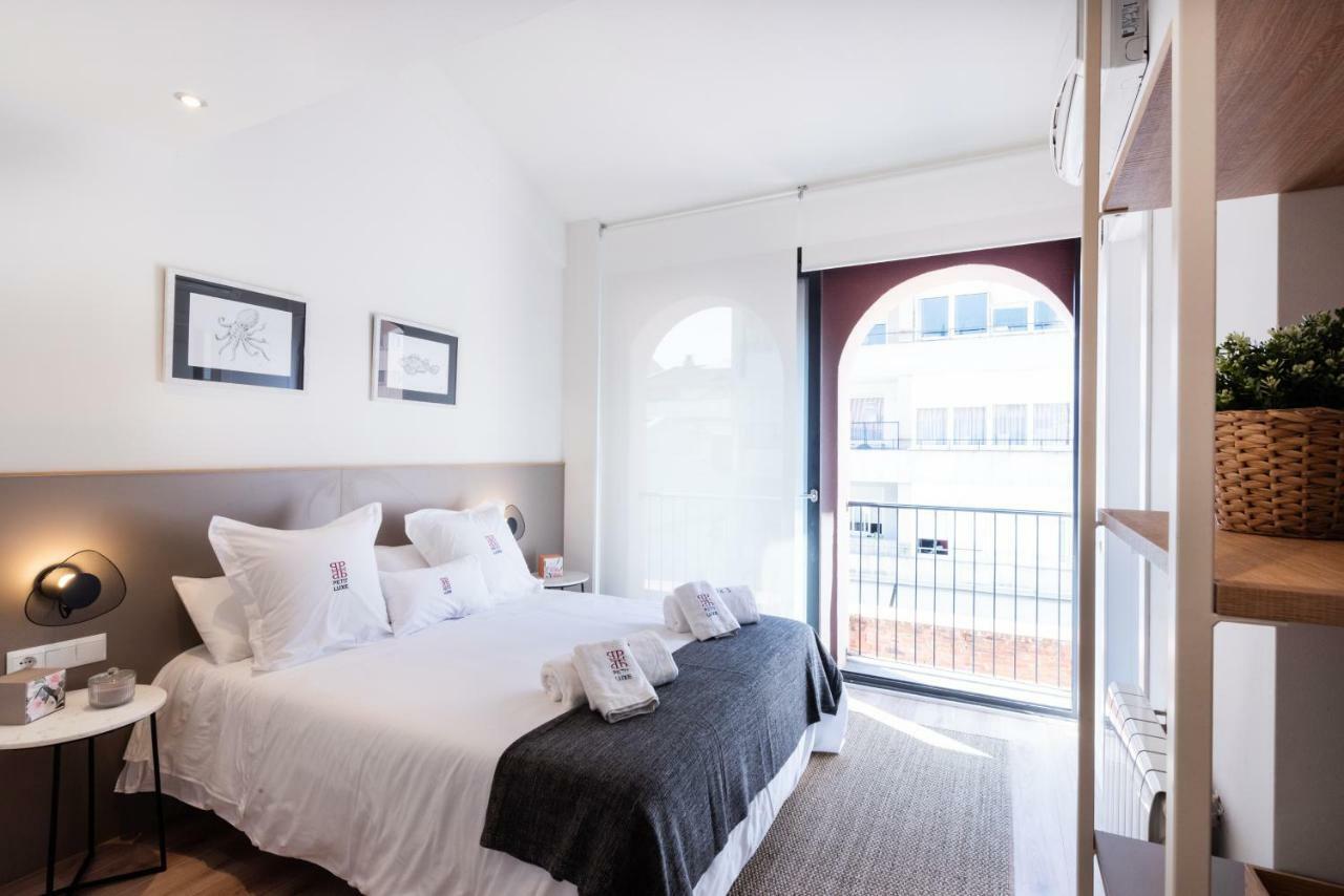 Apartamento Petit Luxe Tobella Esquerra Terrassa Exterior foto