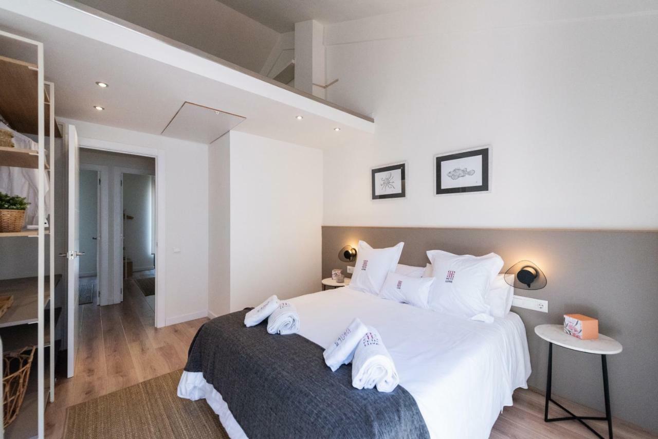 Apartamento Petit Luxe Tobella Esquerra Terrassa Exterior foto