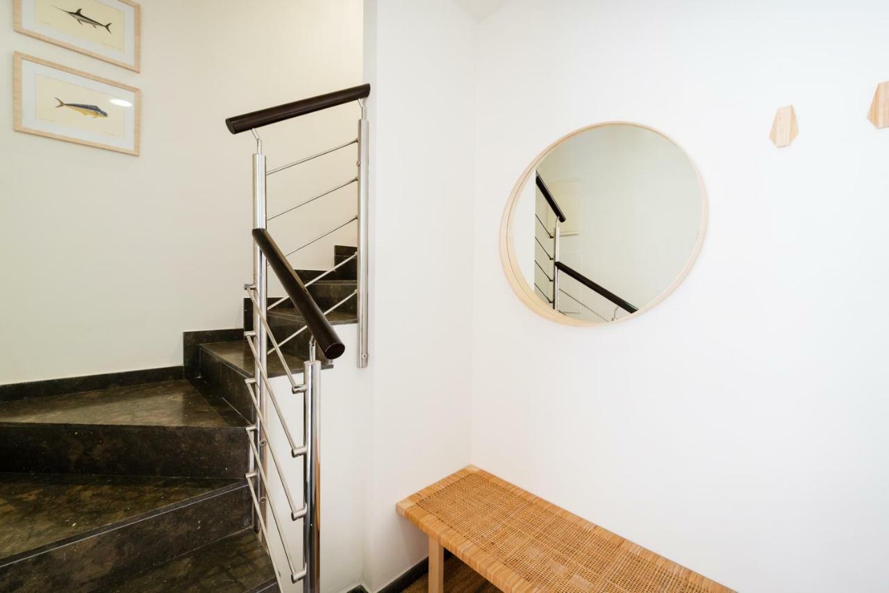Apartamento Petit Luxe Tobella Esquerra Terrassa Exterior foto