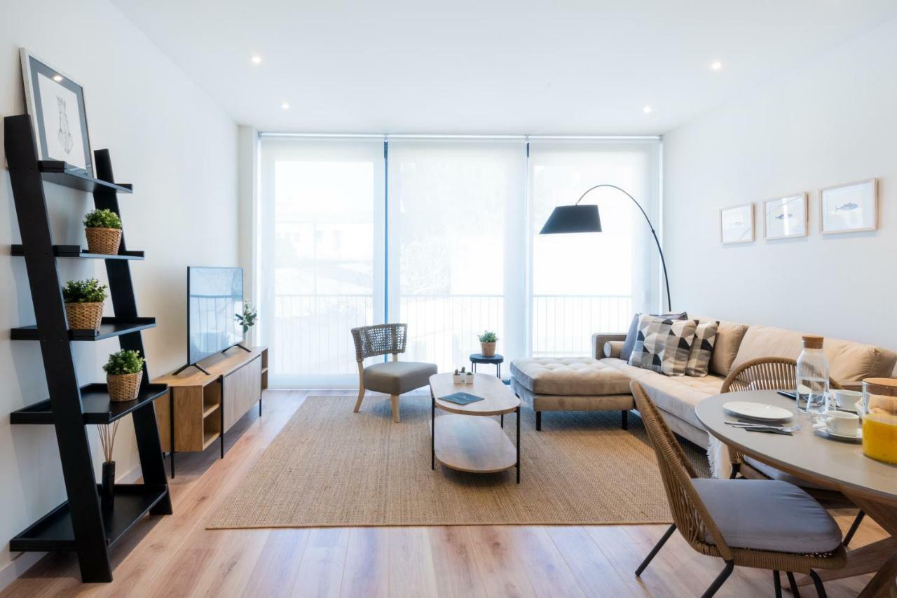 Apartamento Petit Luxe Tobella Esquerra Terrassa Exterior foto