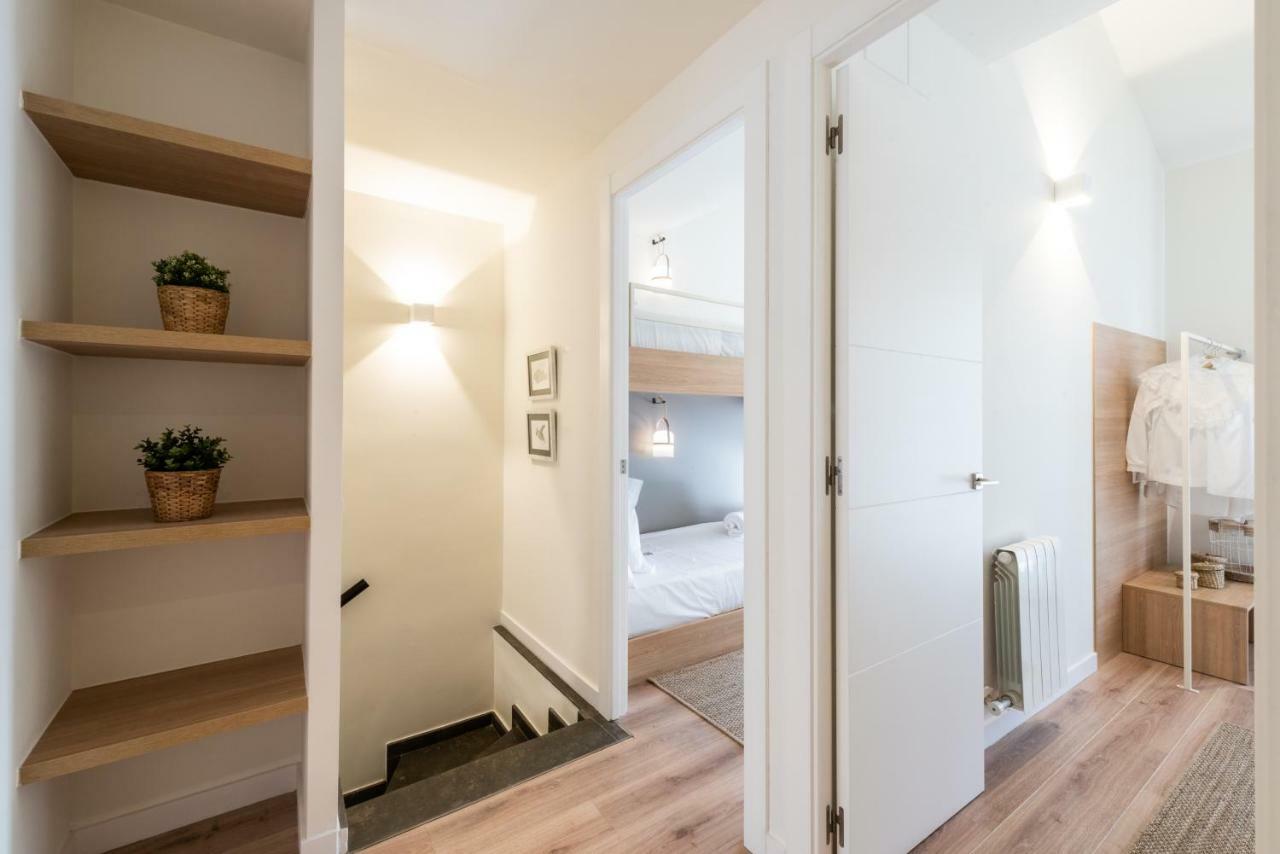 Apartamento Petit Luxe Tobella Esquerra Terrassa Exterior foto