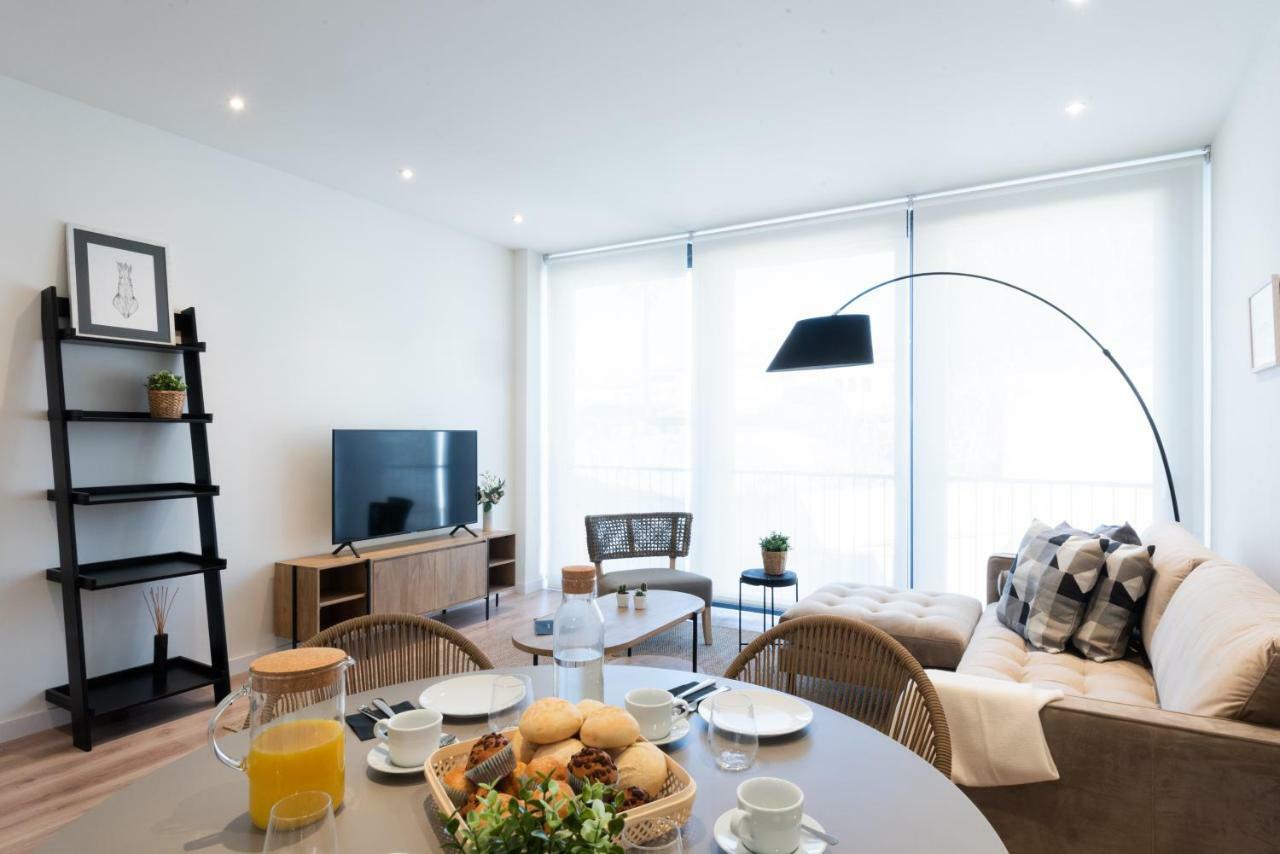 Apartamento Petit Luxe Tobella Esquerra Terrassa Exterior foto